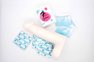 Set de démonstration de pose du préservatif masculin